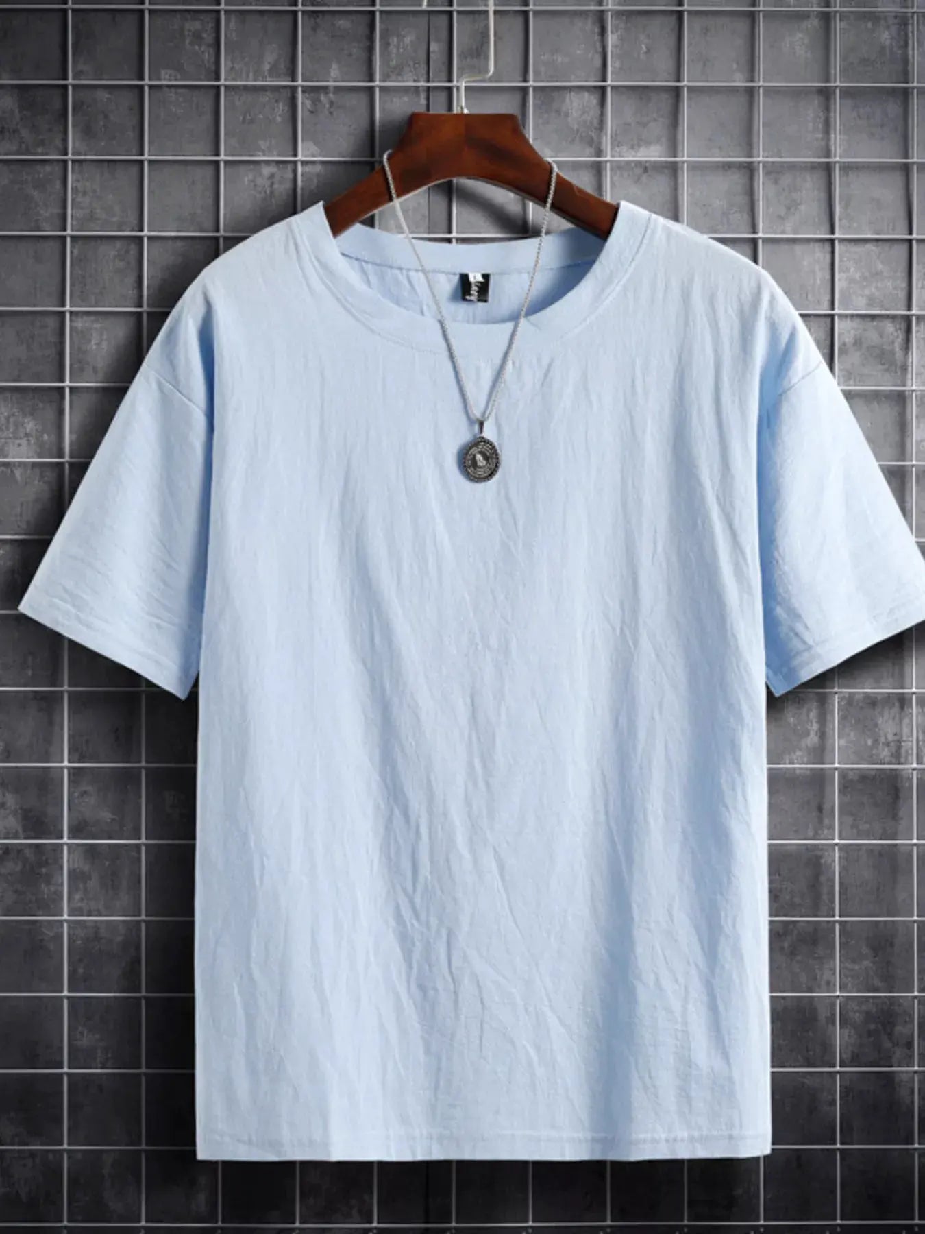 Men's Plus Size Solid Color Short Sleeve T-Shirt by Trendsi