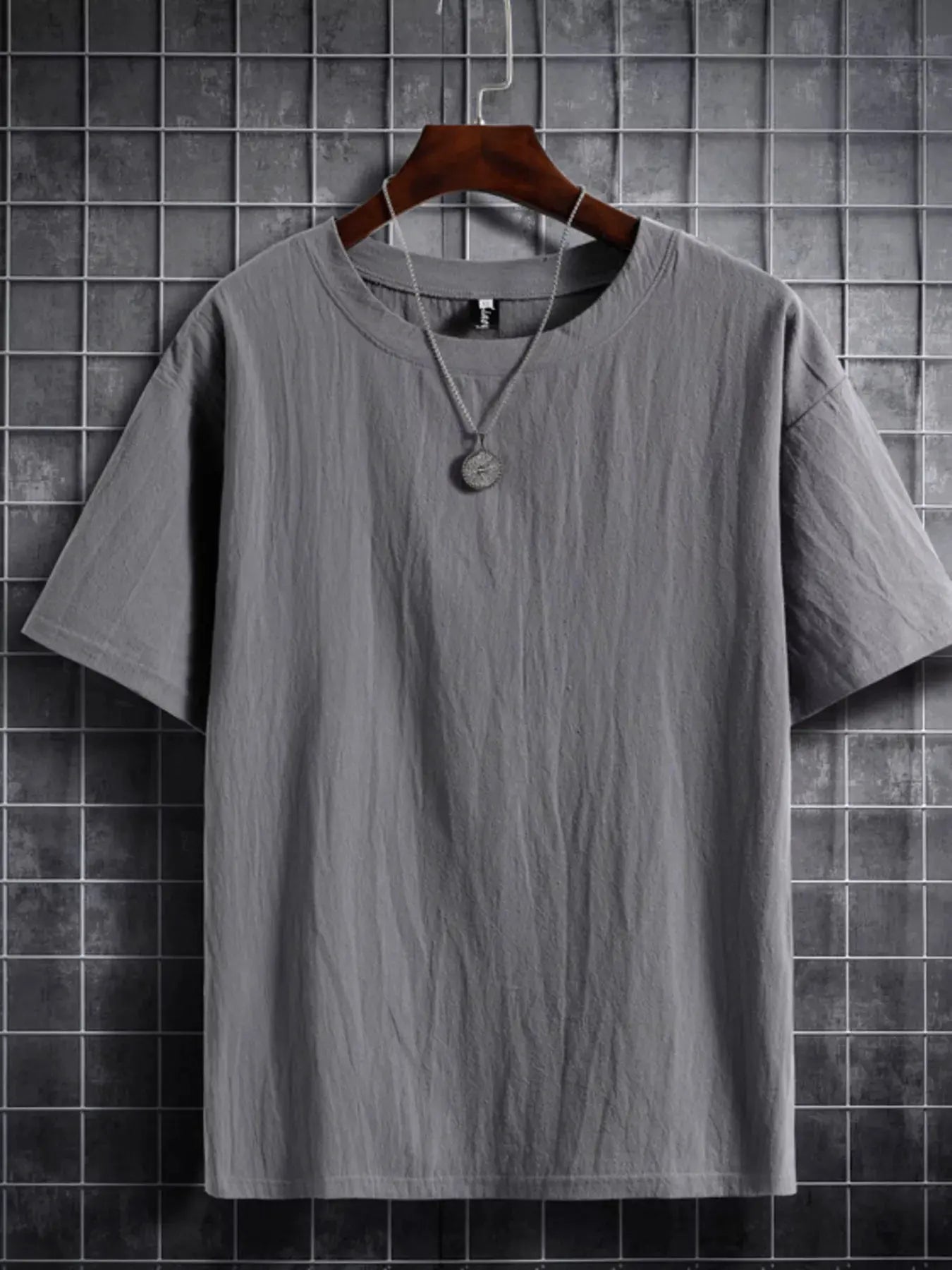 Men's Plus Size Solid Color Short Sleeve T-Shirt by Trendsi