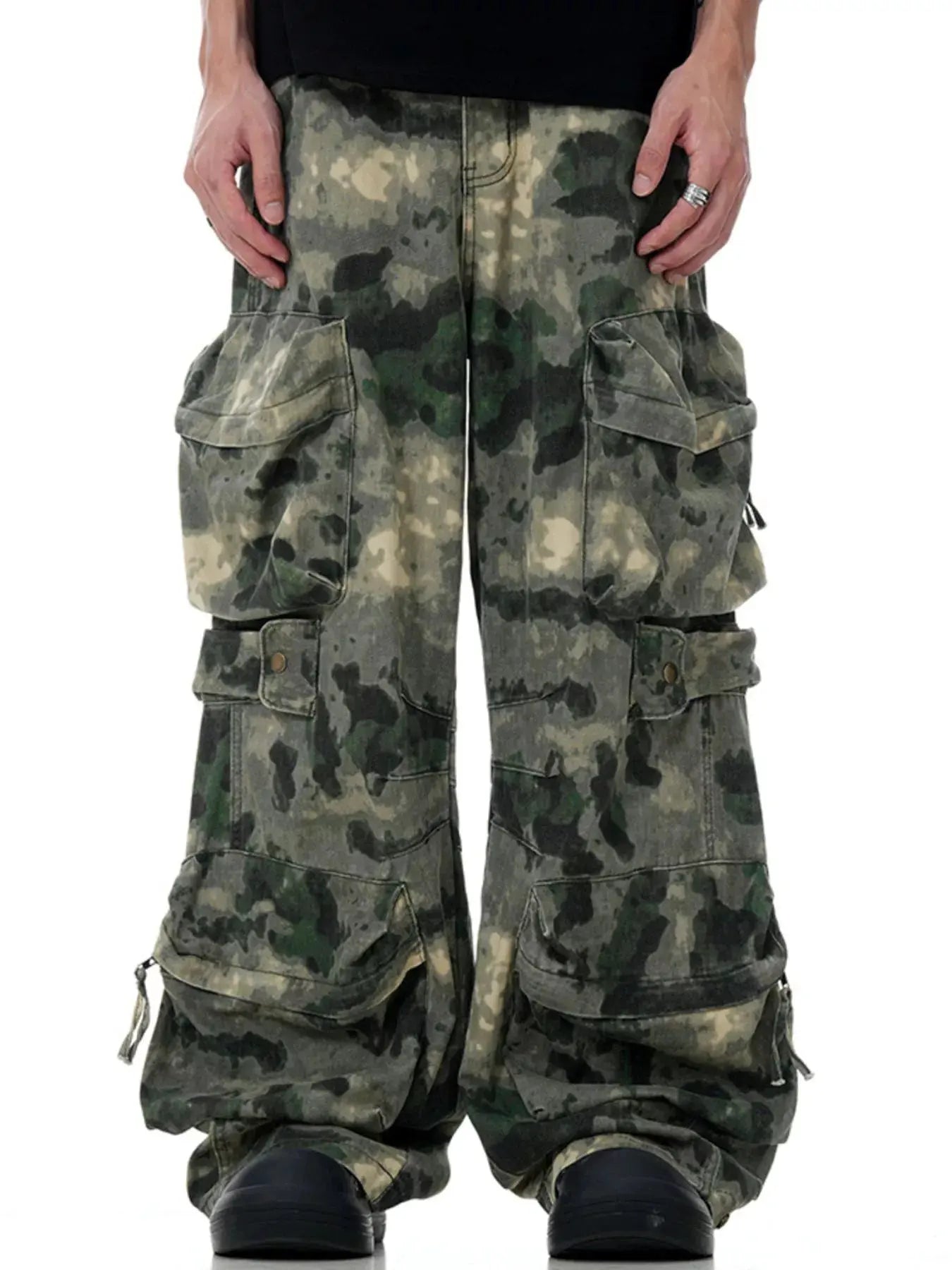 Men's Camouflage Loose Fit Cargo Pants by Partner Label
