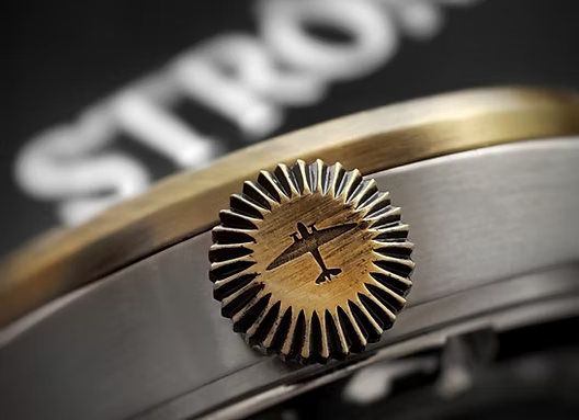 STROND DC‑4 Automatic in Royal Blue | 316L Stainless Steel Watch