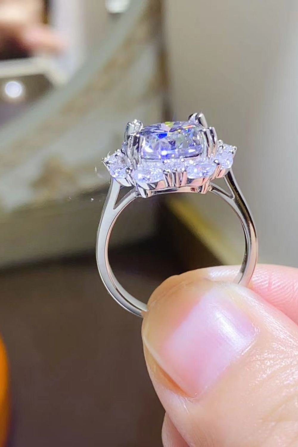 e3037cd74b364d05ad4f65be1ebb1916-Max