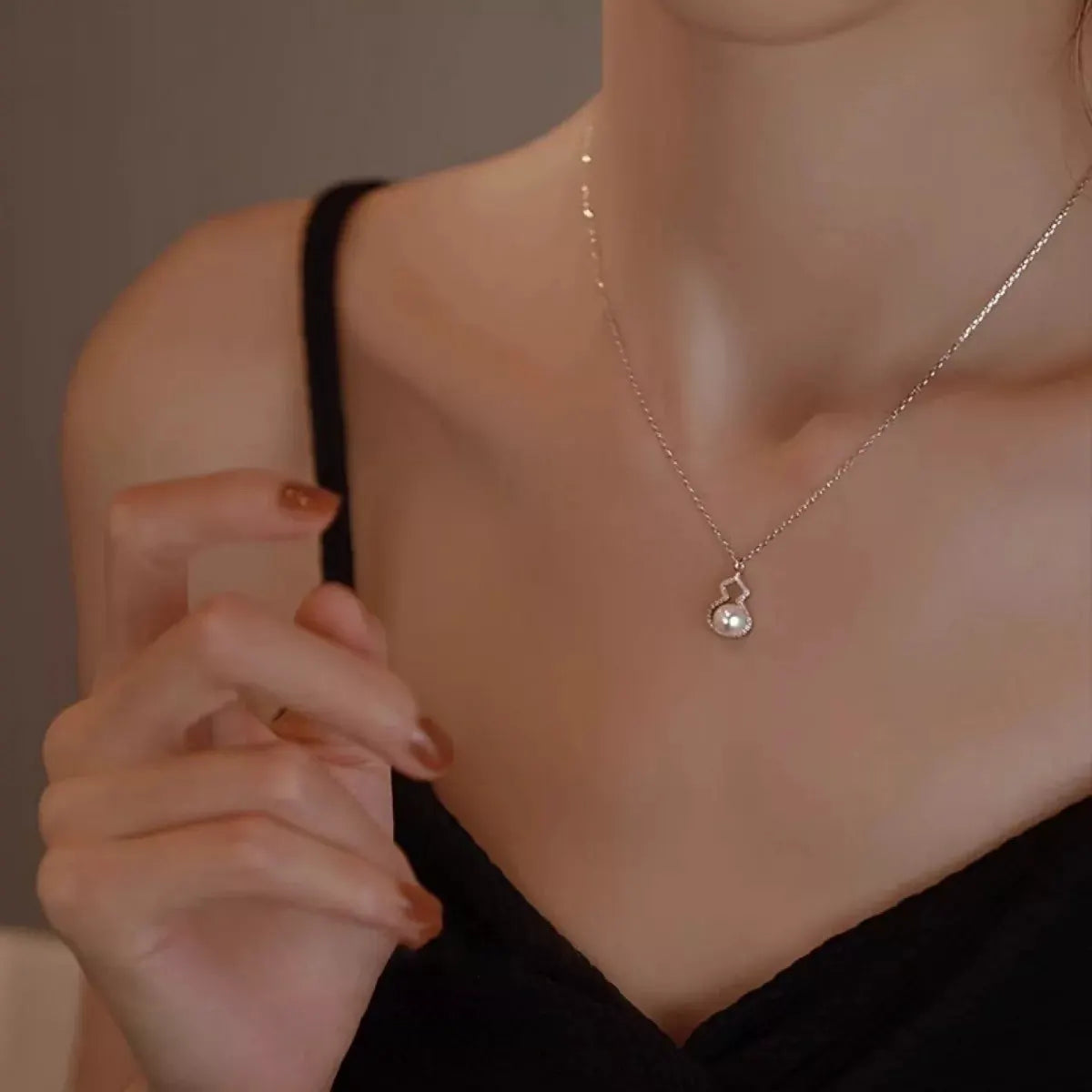 925 Sterling Silver Gourd Pearl Necklace by Partner Label