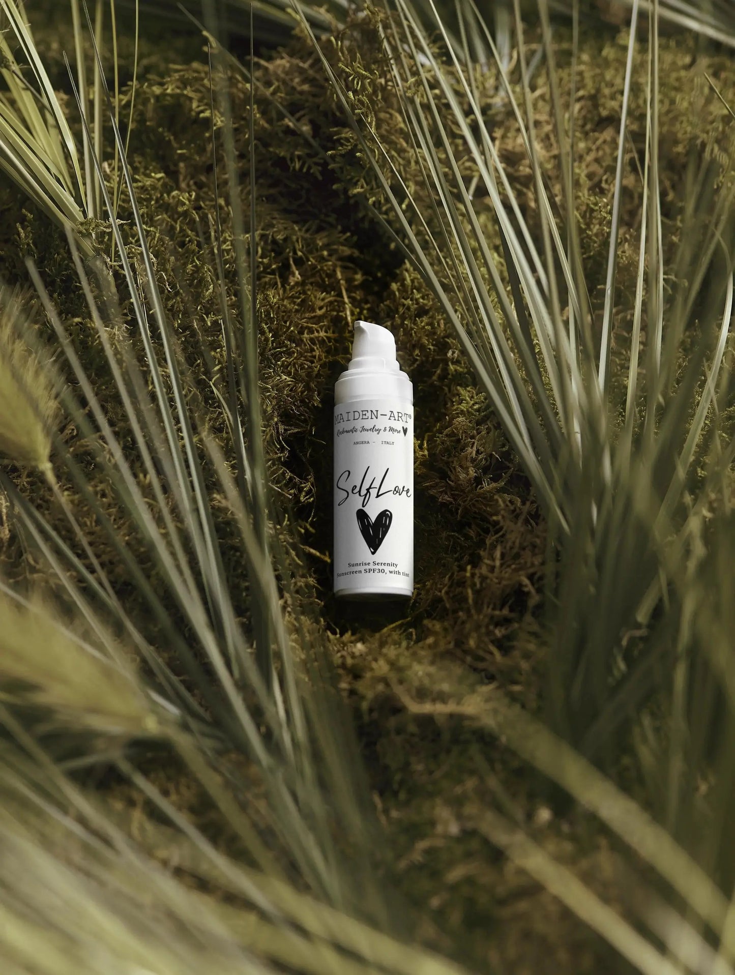 Sunrise Serenity - Sunscreen SPF30, with tint by Selfnamed
