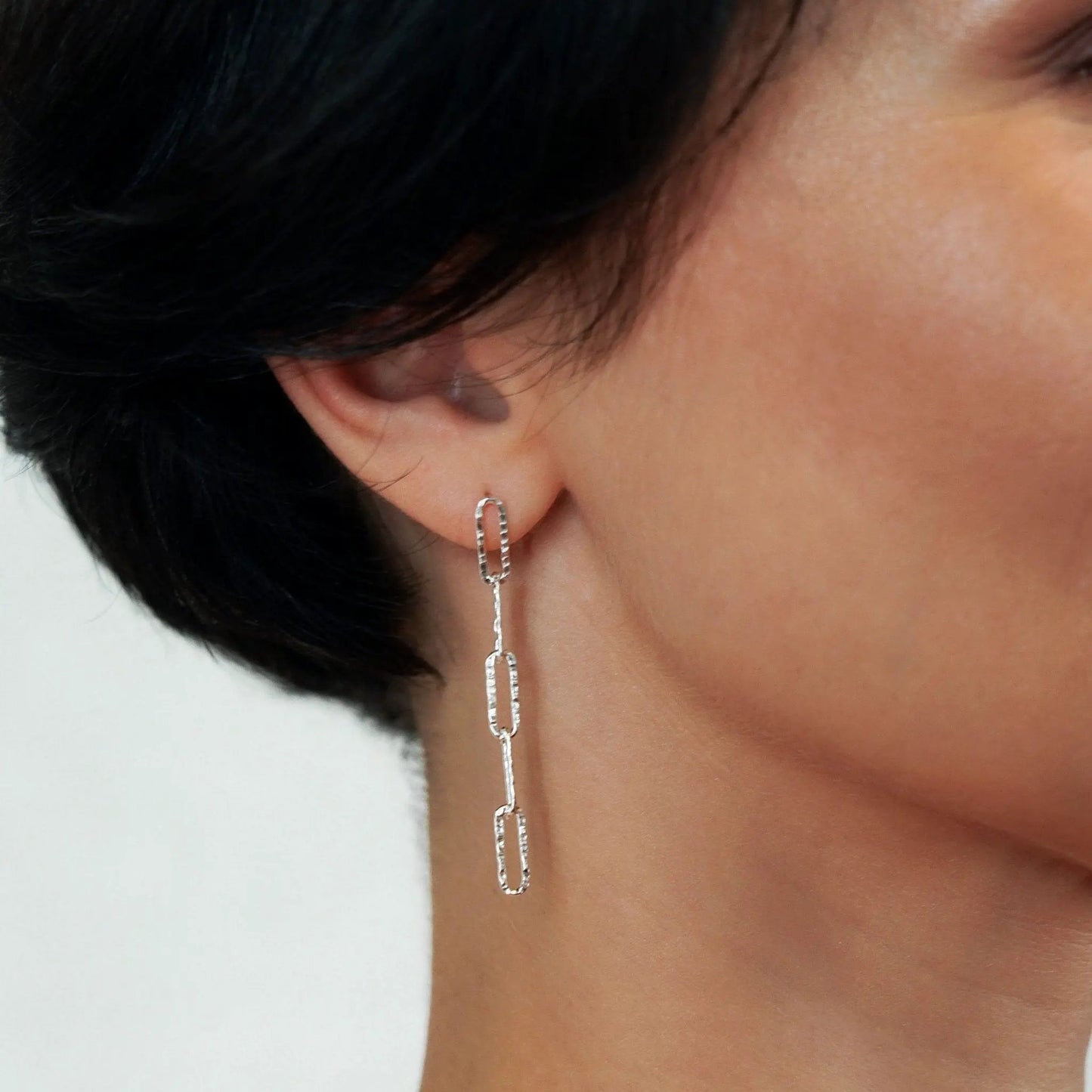Earrings Connected by La Moda Me