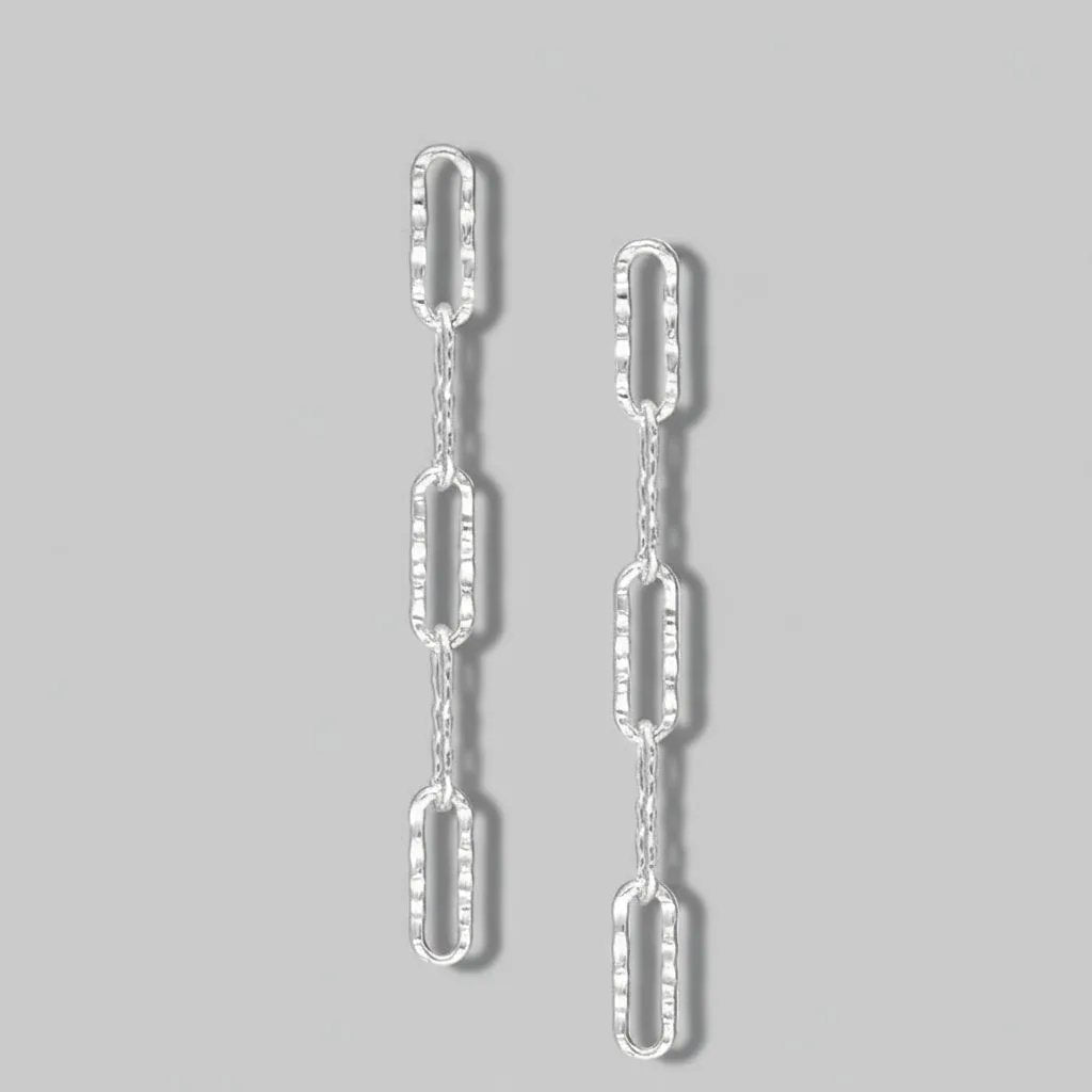 Earrings Connected by La Moda Me