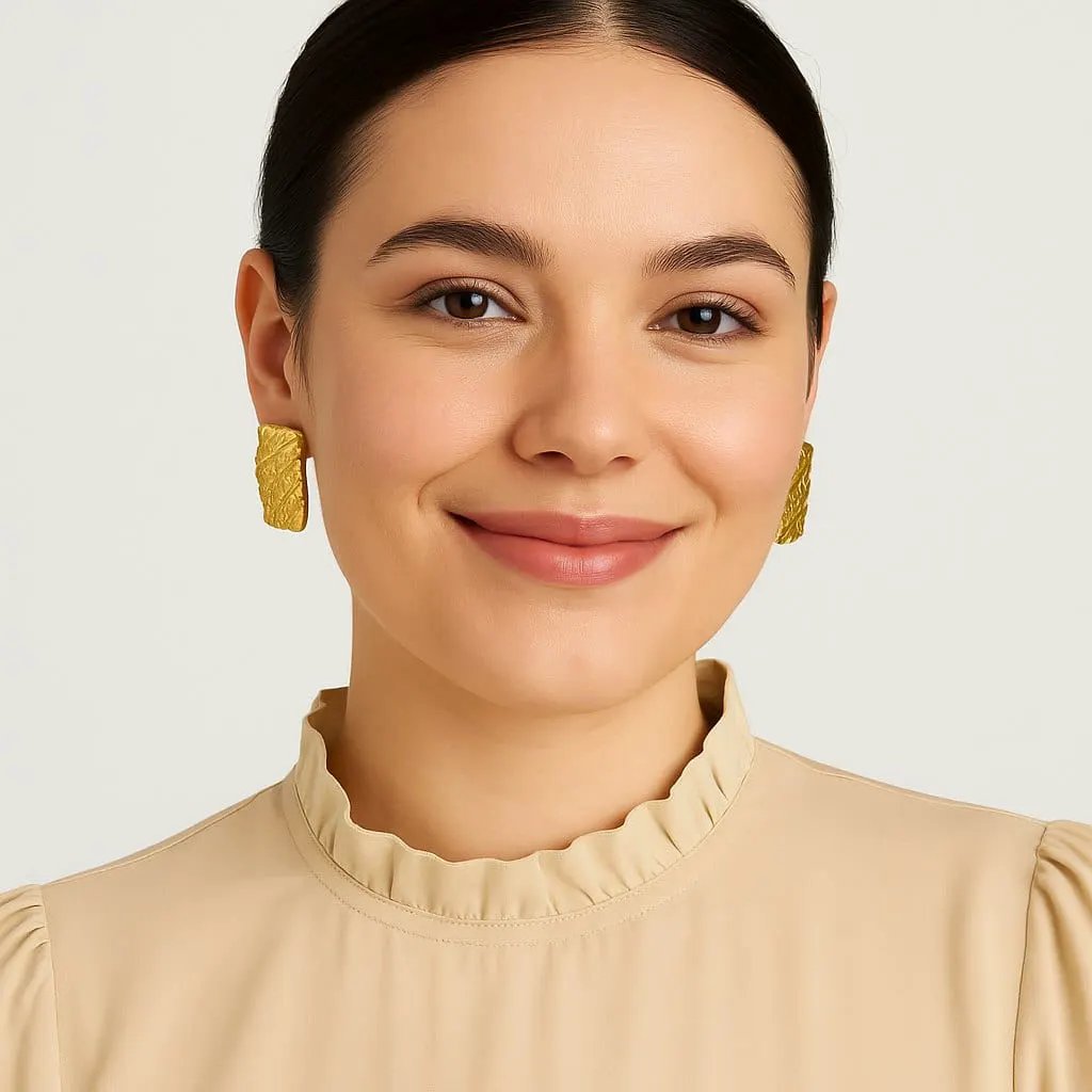 Earrings Liana - Gold Plated Elegant Earrings by La Moda Me
