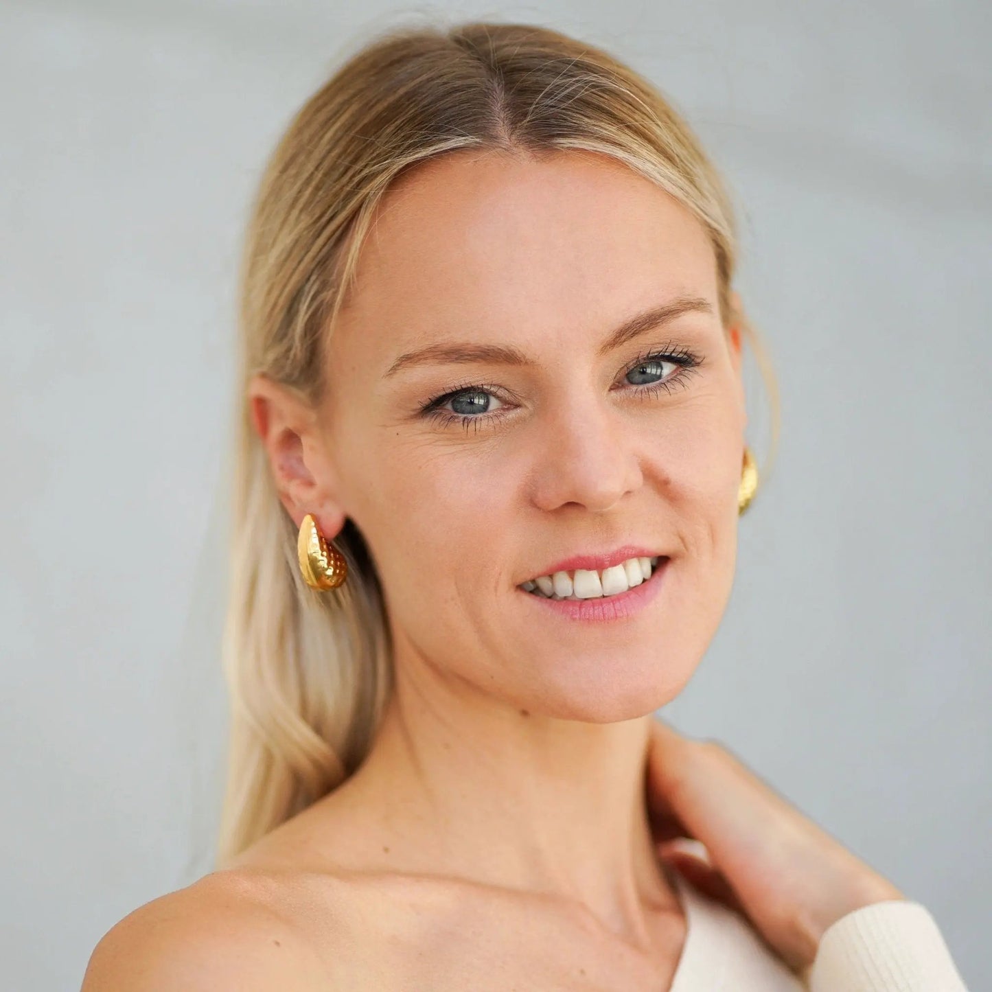 Earrings Selena - Gold Plated Elegant Statement Earrings by La Moda Me