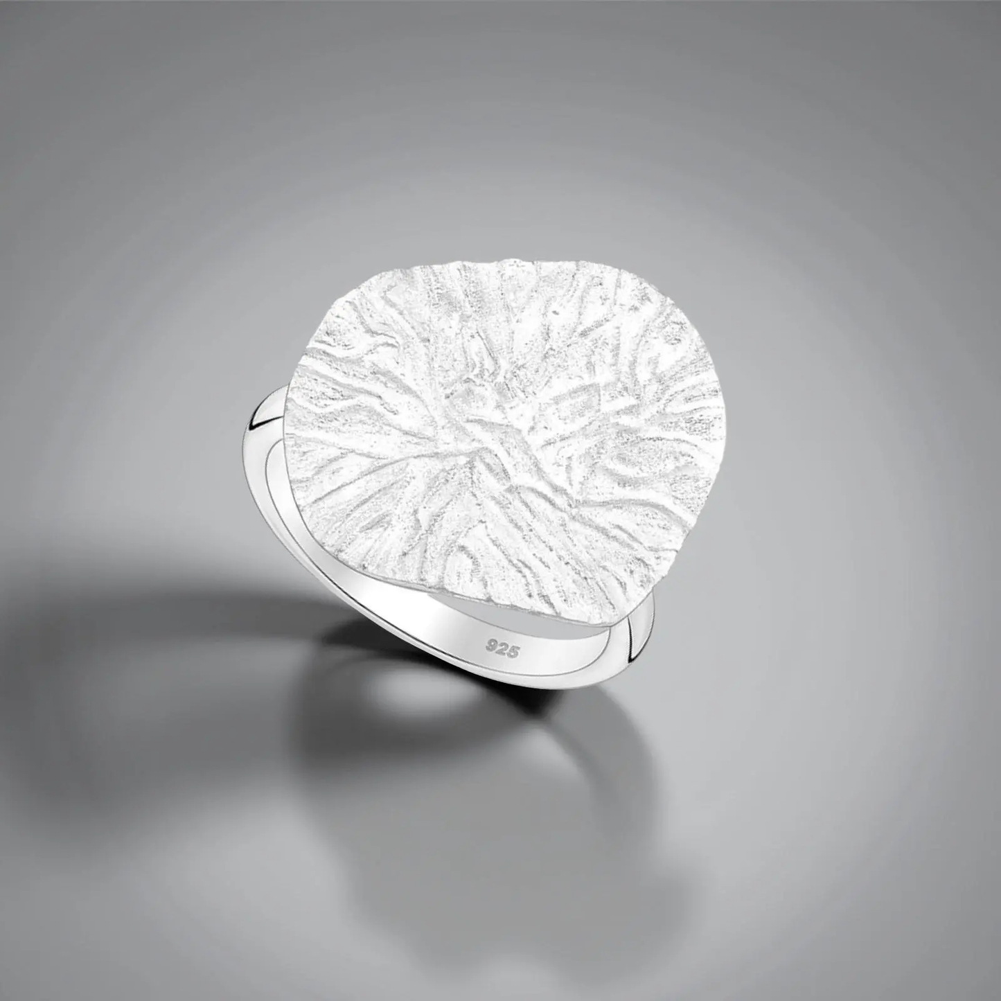 Ring Touch - Sterling Silver Elegant Minimalist Ring by La Moda Me
