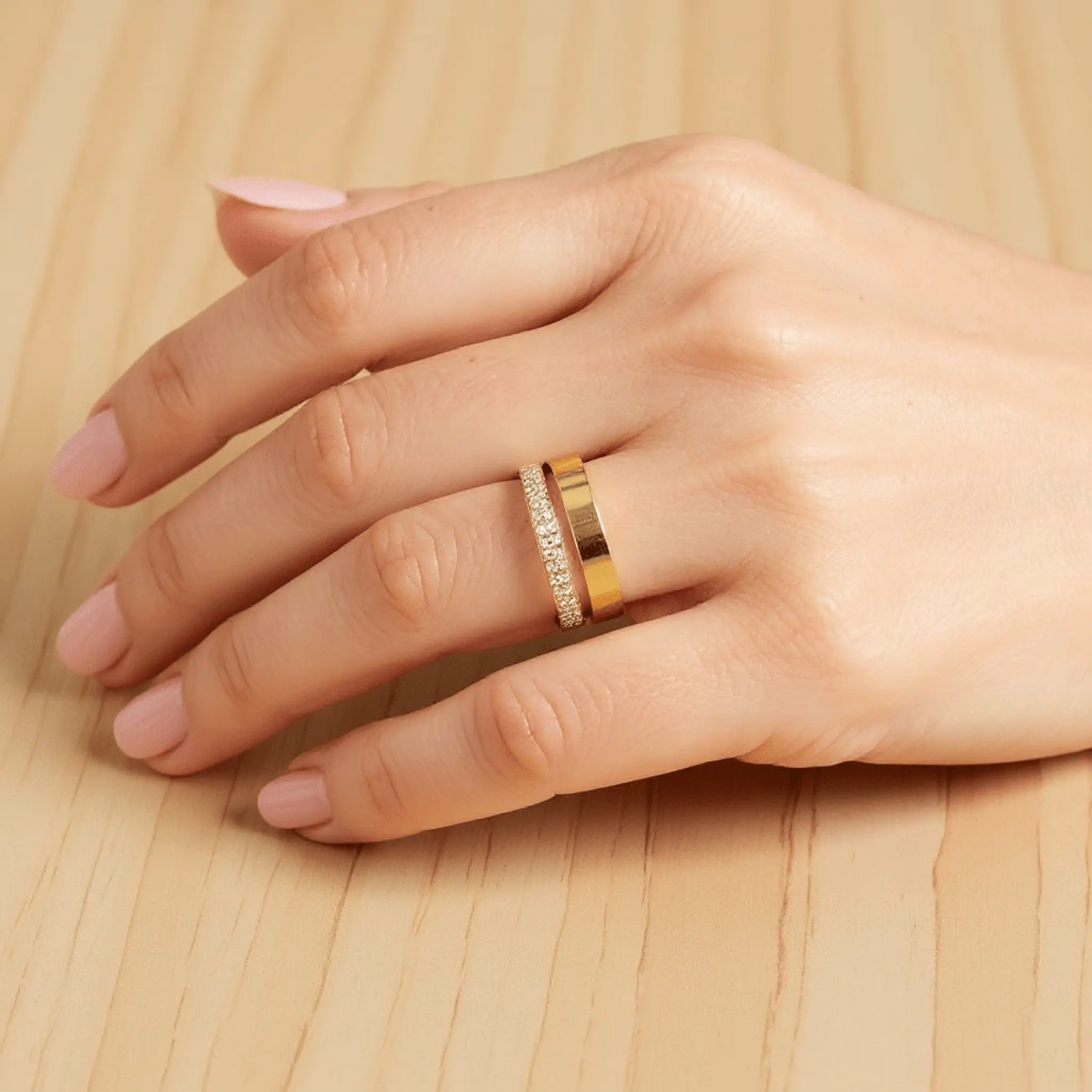 Ring Vera - Gold Plated Stainless Steel Stackable Ring by La Moda Me