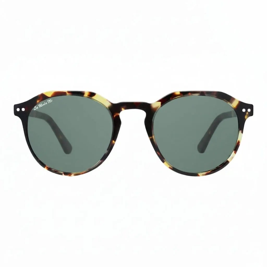 Minimalist Essentials Set - Sunglasses & Earrings Bundle by La Moda Me