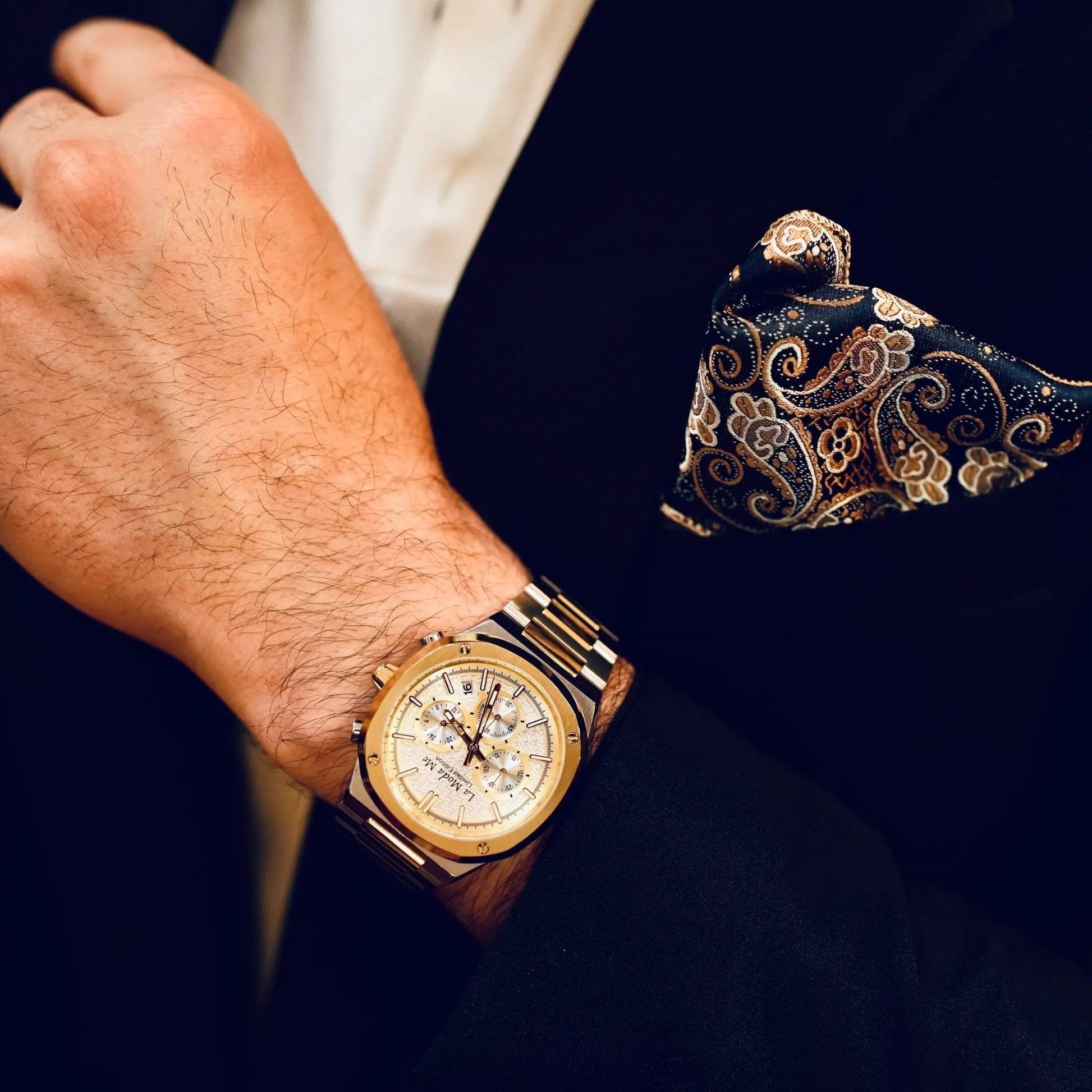 Kings' Dawn Crown VS Watch - Royal Luxury Timepiece by La Moda Me