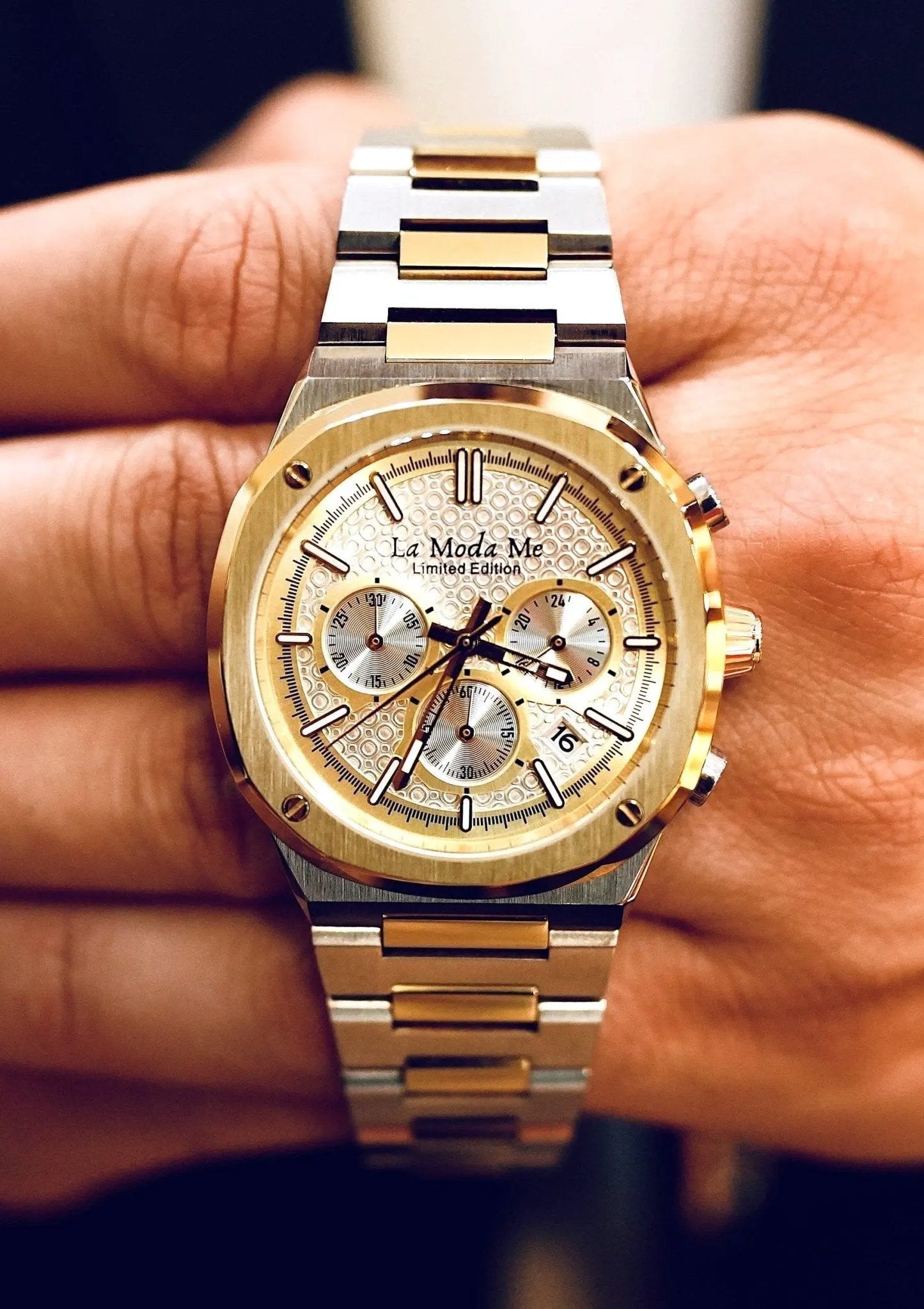 Kings' Dawn Crown VS Watch - Royal Luxury Timepiece by La Moda Me