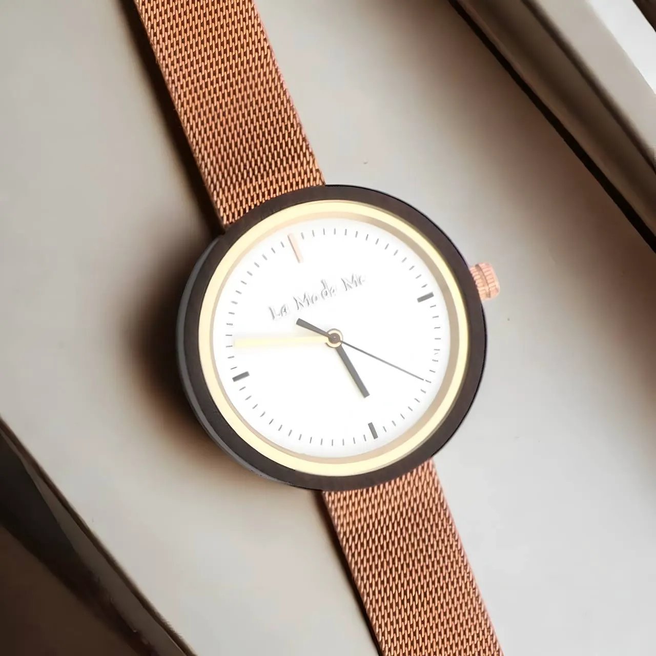 Watch Lumin Rosegold - Eco-Friendly Minimalist Round Timepiece by La Moda Me