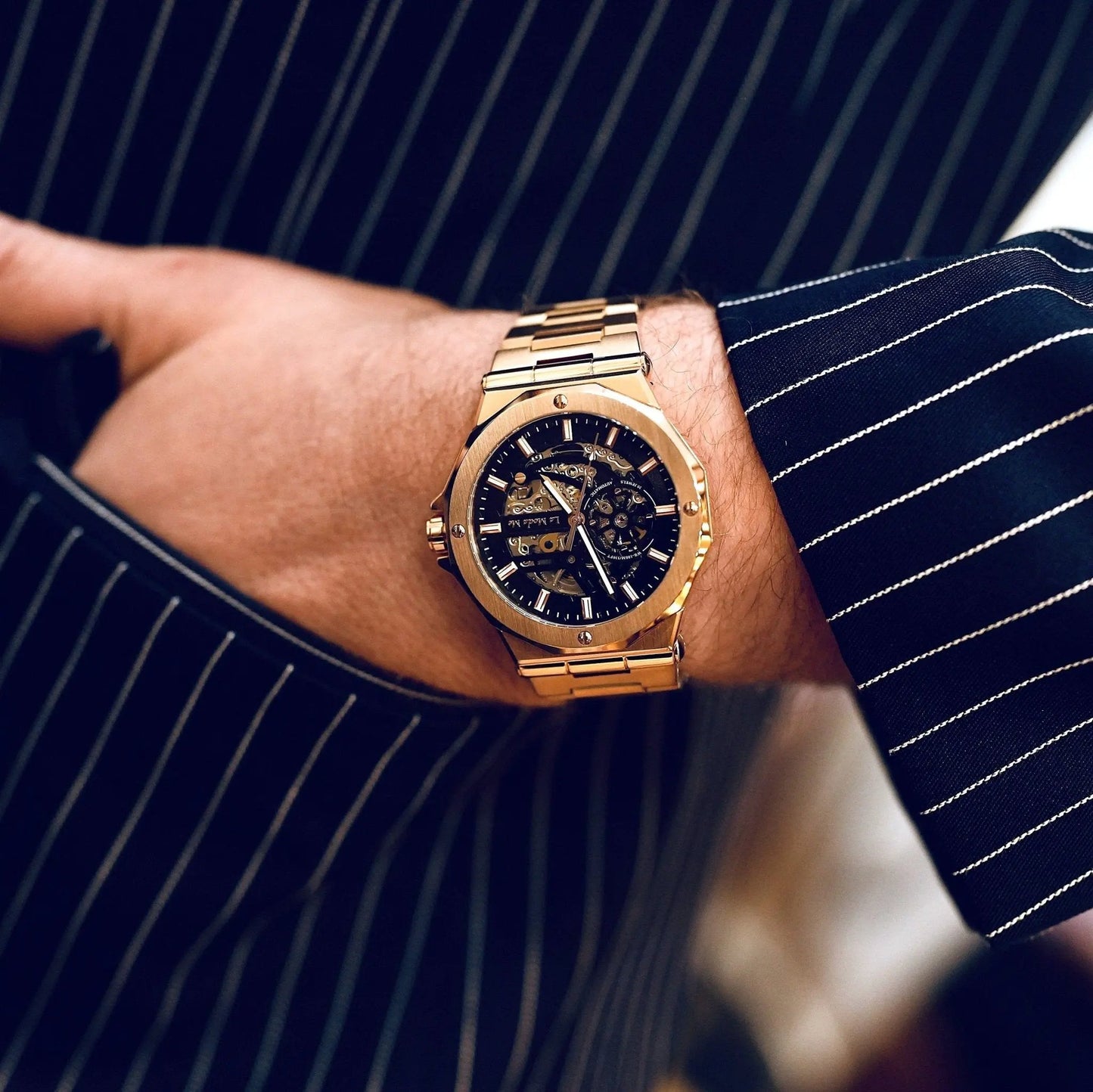 Rubros Jewel Gold Watch - Luxury Gold Timepiece by La Moda Me