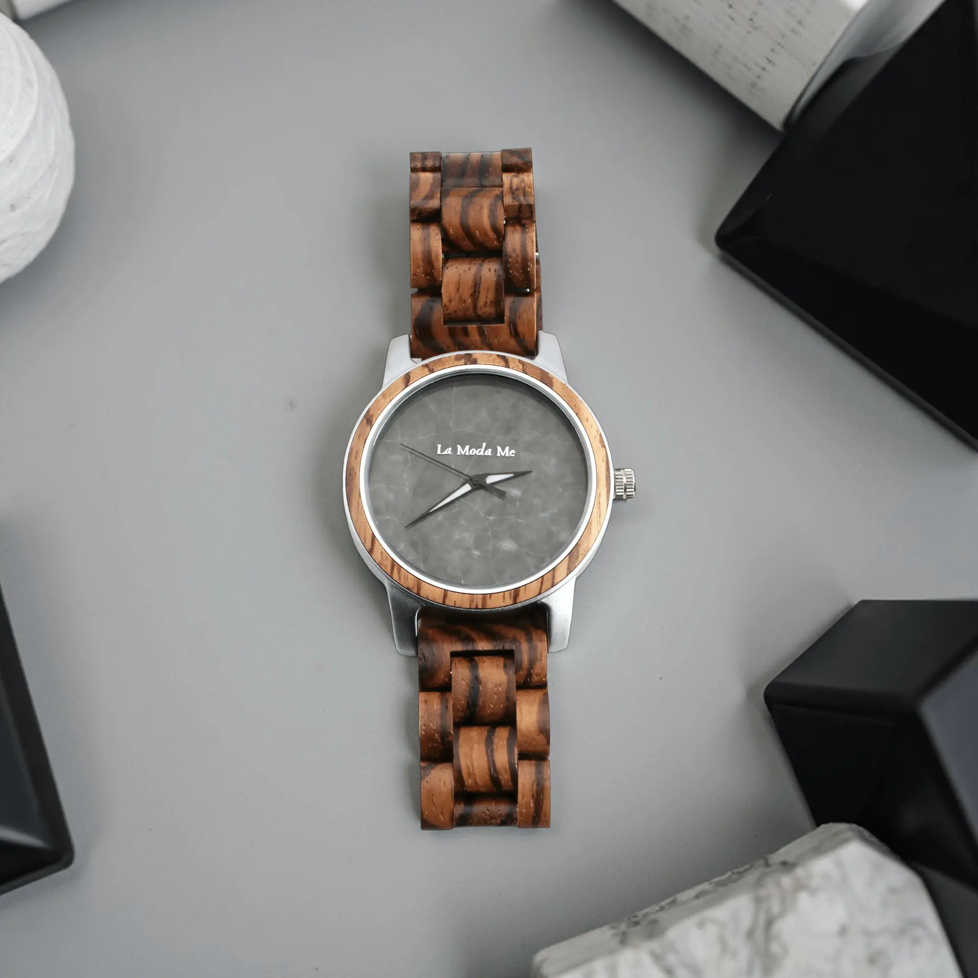 Watch Horizon - Eco-Friendly Walnut Wooden Timepiece by La Moda Me