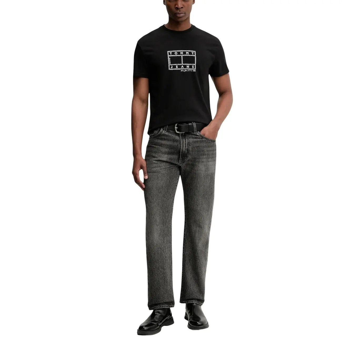 Tommy Hilfiger Jeans - Tommy Hilfiger Jeans Men T-Shirt by Tommy Hilfiger Jeans