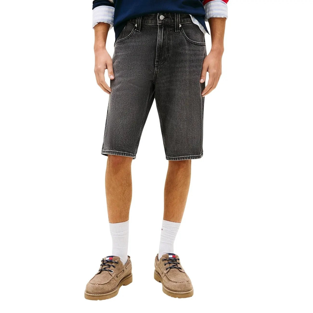 Tommy Hilfiger Jeans - Tommy Hilfiger Jeans Men Shorts by Tommy Hilfiger Jeans
