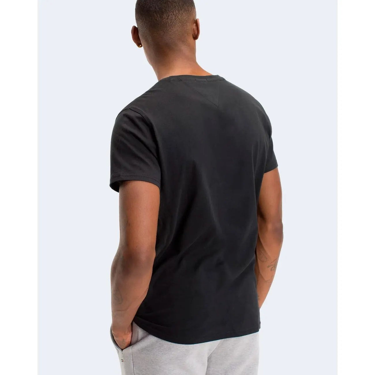 Tommy Hilfiger Jeans Men's Black Cotton T-Shirt