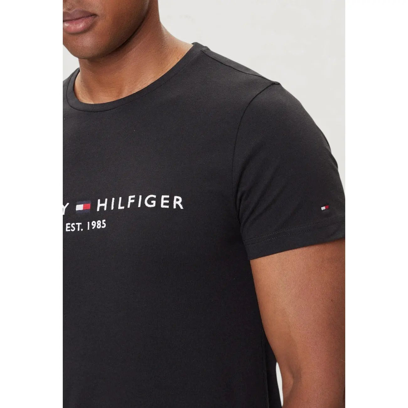 Tommy Hilfiger Jeans - Tommy Hilfiger Jeans Men T-Shirt by Tommy Hilfiger Jeans