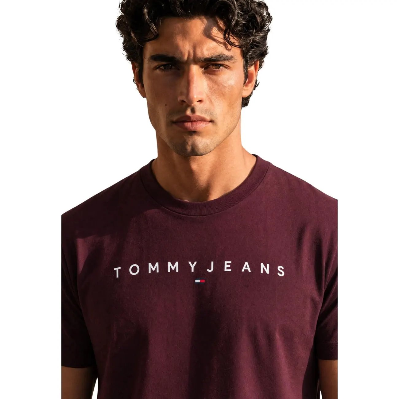 Tommy Hilfiger Jeans - Tommy Hilfiger Jeans Men T-Shirt by Tommy Hilfiger Jeans