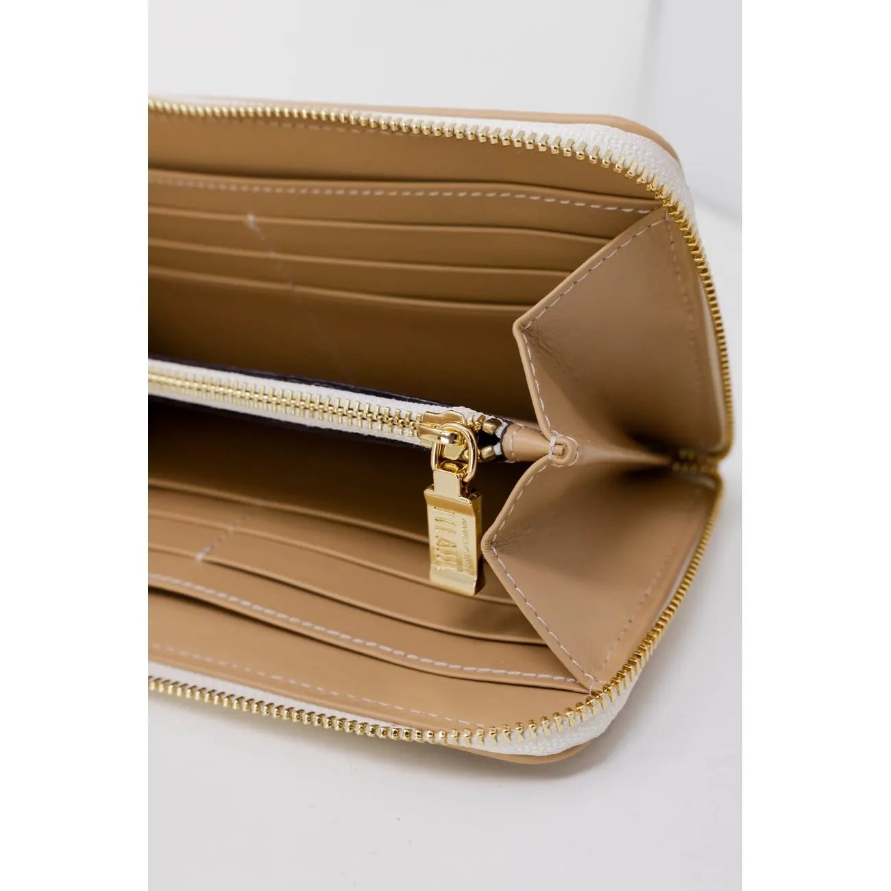 Alviero Martini Prima Classe - Alviero Martini Prima Classe Women Wallet by Alviero Martini Prima Classe