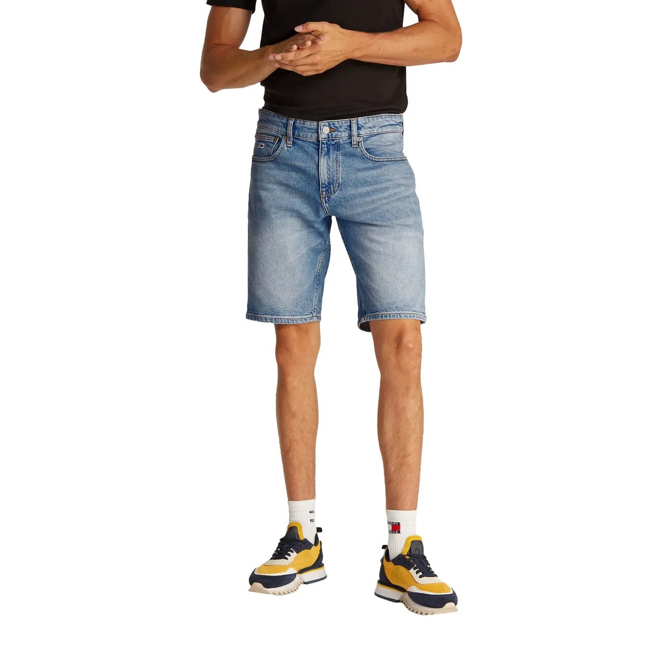 Tommy Hilfiger Jeans - Tommy Hilfiger Jeans Men Shorts by Tommy Hilfiger Jeans